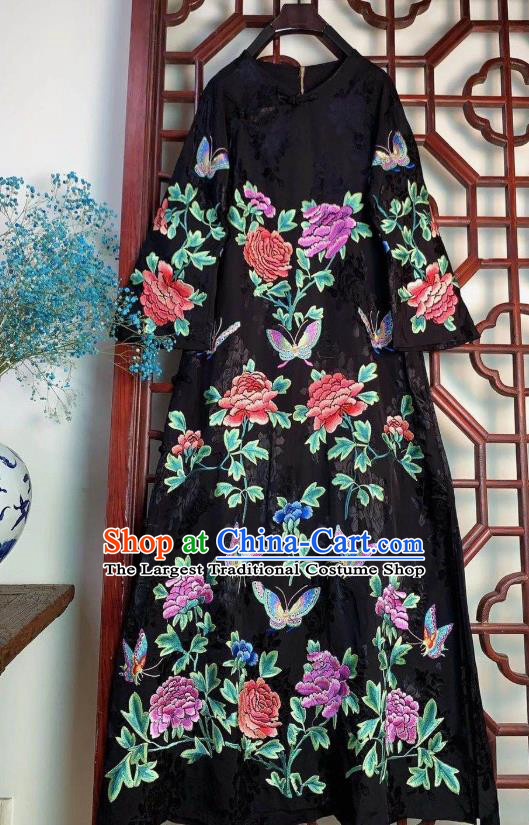 Chinese Traditional Embroidered Peony Long Cheongsam Clothing National Black Silk Qipao Dress