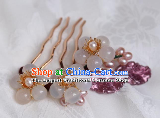 China Classical Hanfu Pearls Hairpin Traditional Ming Dynasty Princess Plum Hair Comb