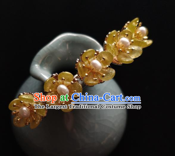 China Ancient Princess Pearls Hairpin Traditional Ming Dynasty Light Golden Plum Hair Stick