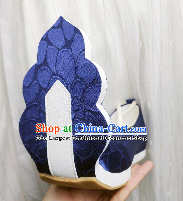 China Classical Royalblue Brocade Shoes Traditional Song Dynasty Hanfu Shoes Women Wedding Shoes
