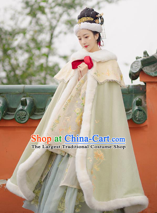 China Ancient Young Mistress Hanfu Clothing Traditional Ming Dynasty Noble Women Embroidered Cloak