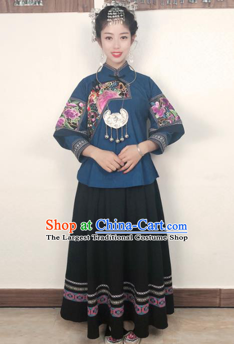 Chinese Hmong Nationality Folk Dance Dress Minority Stage Show Clothing Miao Ethnic Woman Costume and Hair Accessories