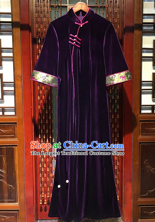 China Traditional Embroidered Wide Sleeve Cheongsam National Purple Velvet Qipao Dress