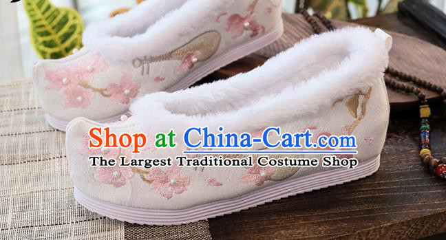 China National Winter Shoes Traditional Ming Dynasty Hanfu Shoes Embroidered Pearls Shoes