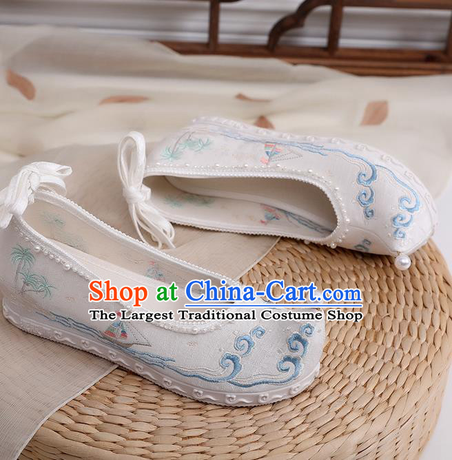 China Embroidered White Cloth Shoes Ancient Princess Hanfu Shoes Traditional Ming Dynasty Bow Shoes