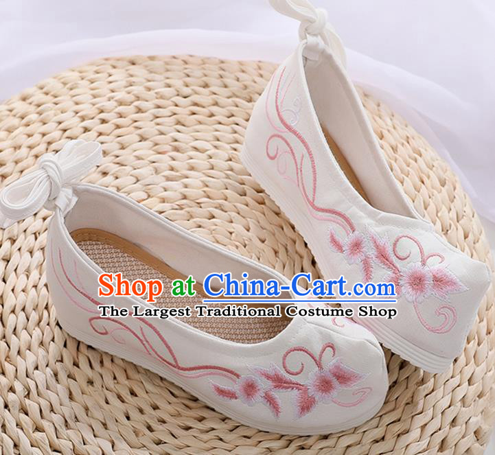 China Classical Dance White Cloth Shoes Embroidered Shoes Ancient Princess Hanfu Shoes