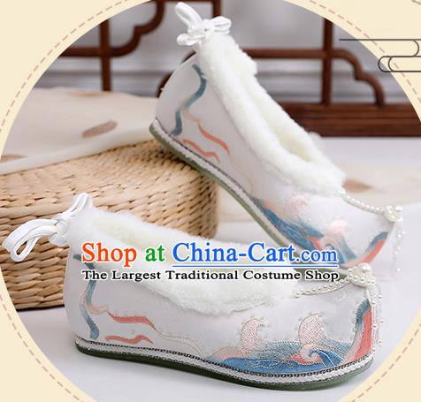 China Ming Dynasty Pearls Tassel Shoes Embroidered White Cloth Shoes Ancient Shoes Traditional Hanfu Winter Shoes