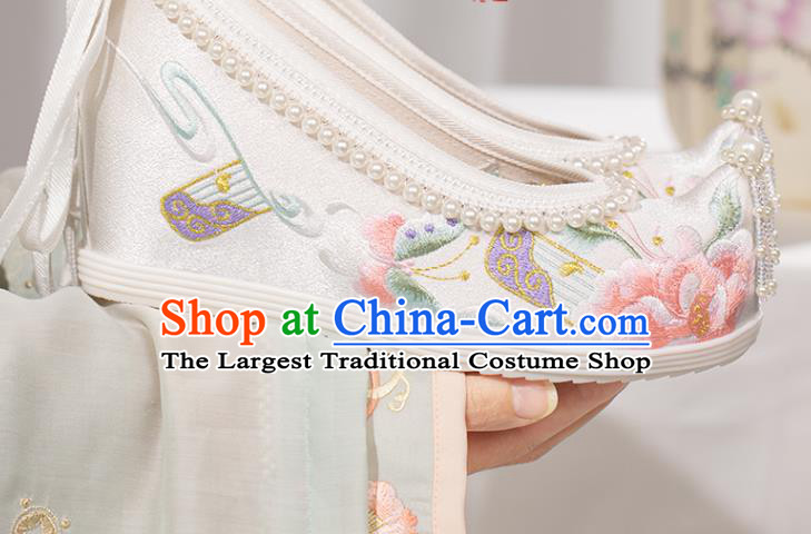Chinese Traditional Pearls Tassel Shoes Classical Wedge Heel Shoes National White Embroidered Shoes