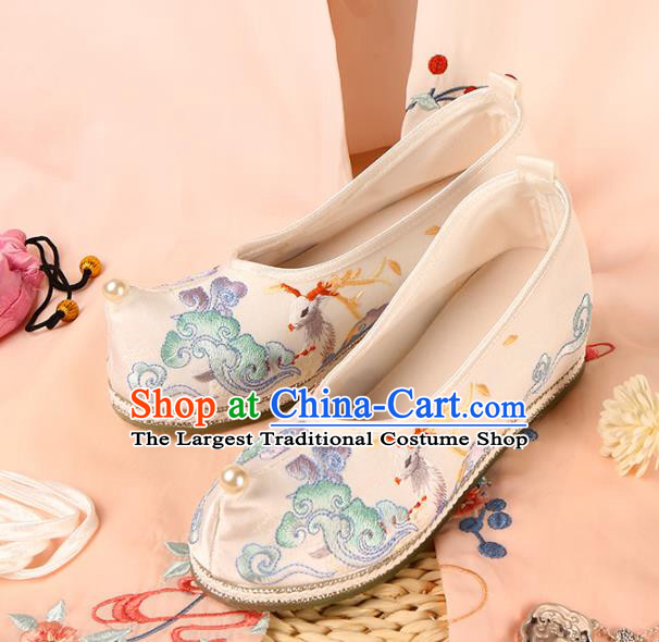 China Embroidered White Satin Shoes Traditional Hanfu Shoes Handmade Ming Dynasty Pearl Shoes Ancient Princess Shoes
