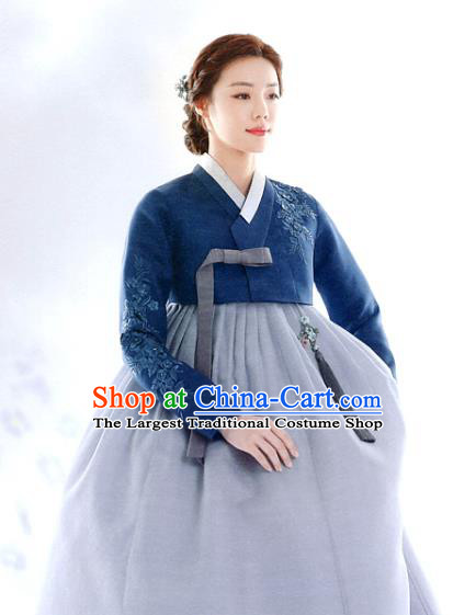 Korean Traditional Garments Fashion Asian Korea Hanbok Clothing Mother Navy Blouse and Blue Dress