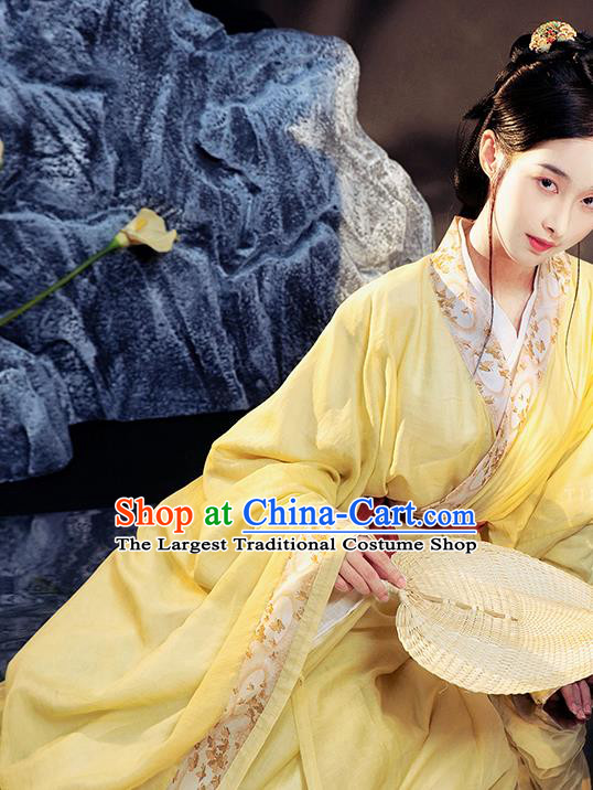 China Traditional Jin Dynasty Palace Lady Historical Clothing Ancient Young Beauty Yellow Hanfu Dress