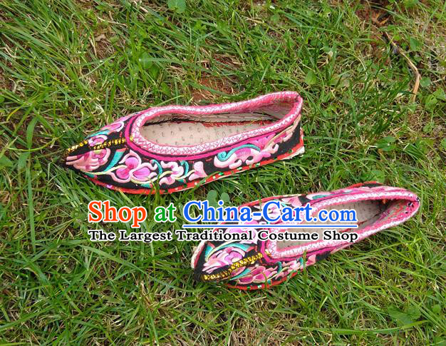 Chinese Yunnan Ethnic Embroidered Shoes National Black Cloth Shoes Traditional Yi Nationality Woman Shoes