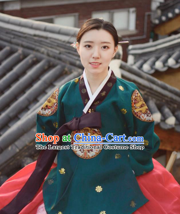 Korean Wedding Bride Garments Classical Fashion Clothing Embroidered Green Blouse and Red Dress Traditional Court Hanbok Costume