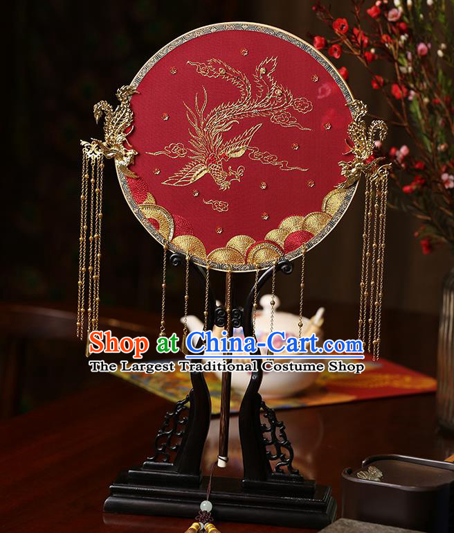 China Traditional Hanfu Golden Phoenix Tassel Circular Fans Wedding Bride Embroidered Fan Handmade Red Silk Palace Fan