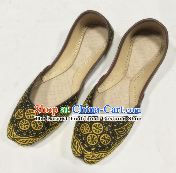 Handmade Indian Female Shoes Asian Wedding Bride Shoes India Folk Dance Shoes Black Embroidered Shoes