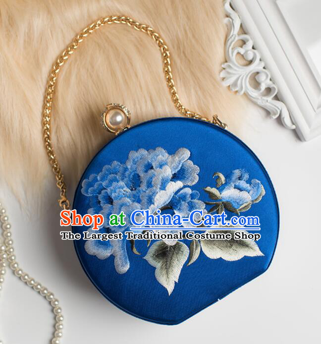 China Cheongsam Evening Bag National Royal Blue Silk Chain Bag Handmade Suzhou Embroidery Peony Handbag