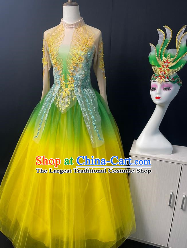 Yellow Green Opening Dance Performance Costumes With Large Swing Skirts Female Atmospheric Singing And Dancing Costumes Spring Story Dance Costumes