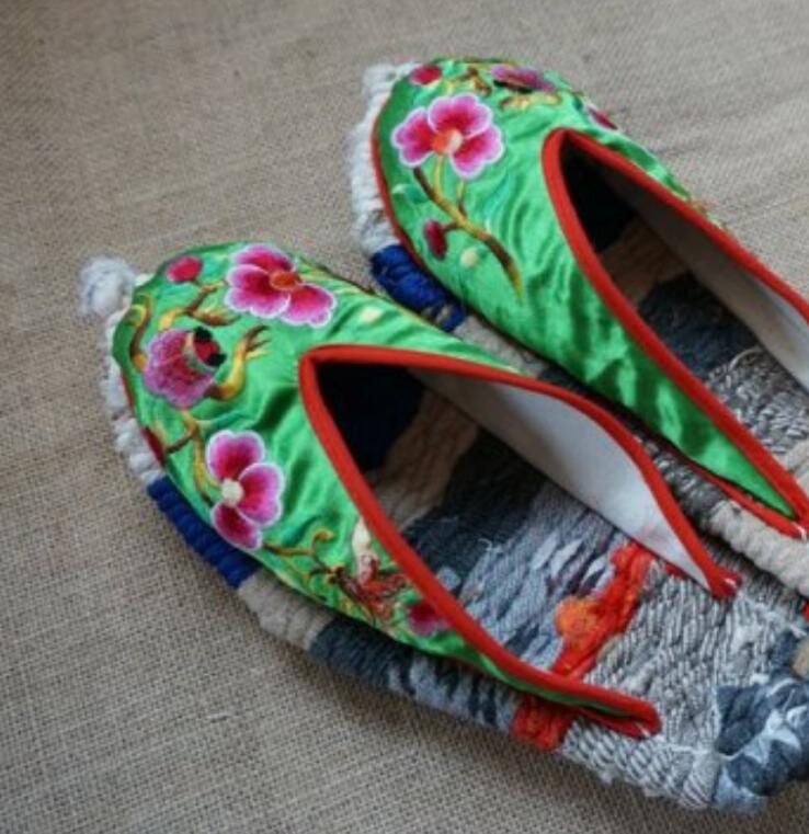 Chinese National Embroidered Shoes Handmade Slippers Green Satin Shoes