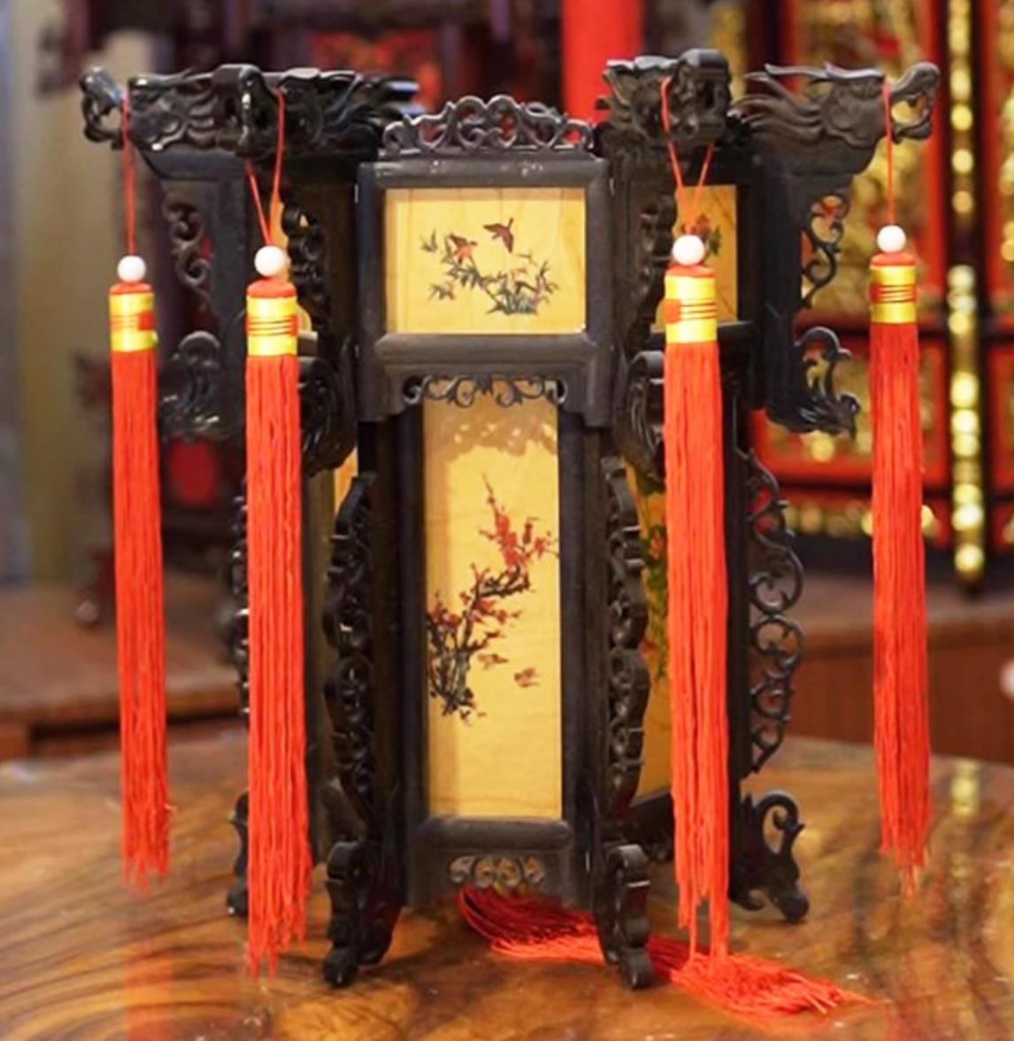 Ebony Wood Hexagonal Palace Lantern Chinese Painted Flower Bird Landscape Antique Lamp Hand Carved Vintage Lantern