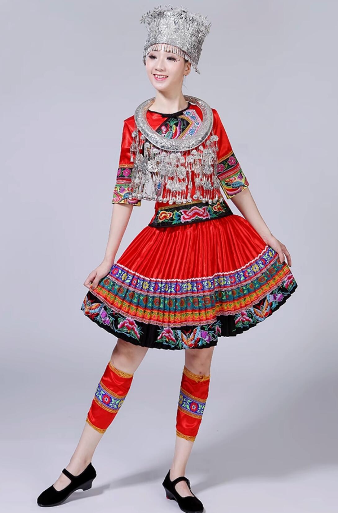 Chinese Ethnic Woman Costume Traditional Tujia Nationality Dance Red Outfit Tujia Minority Blouse and Pleated Skirt Complete Set