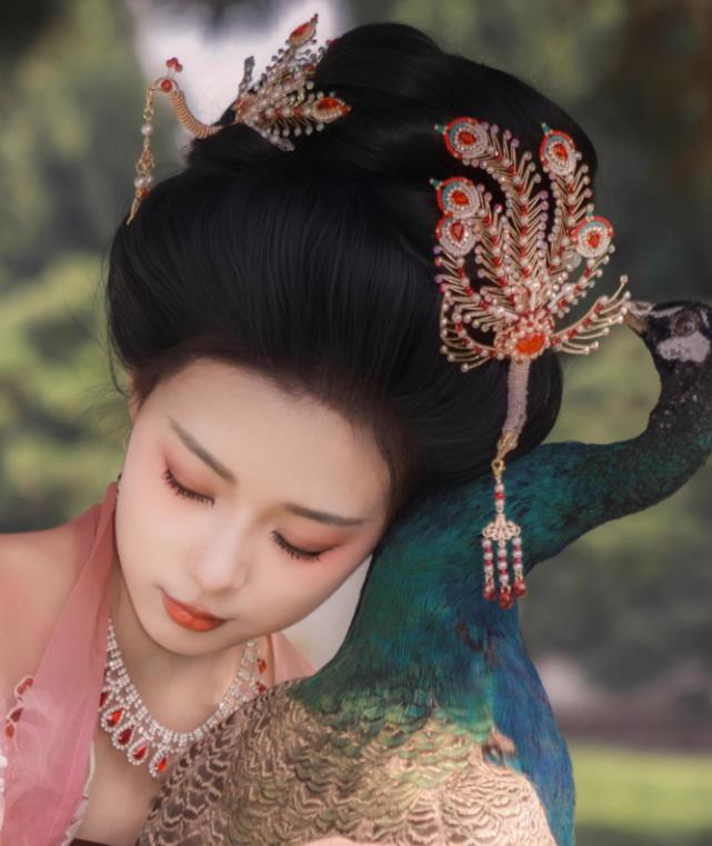 Handmade Golden Phoenix Hairpin Chinese Hanfu Hair Accessory Inclined Phoenix Ornament Hair Crown