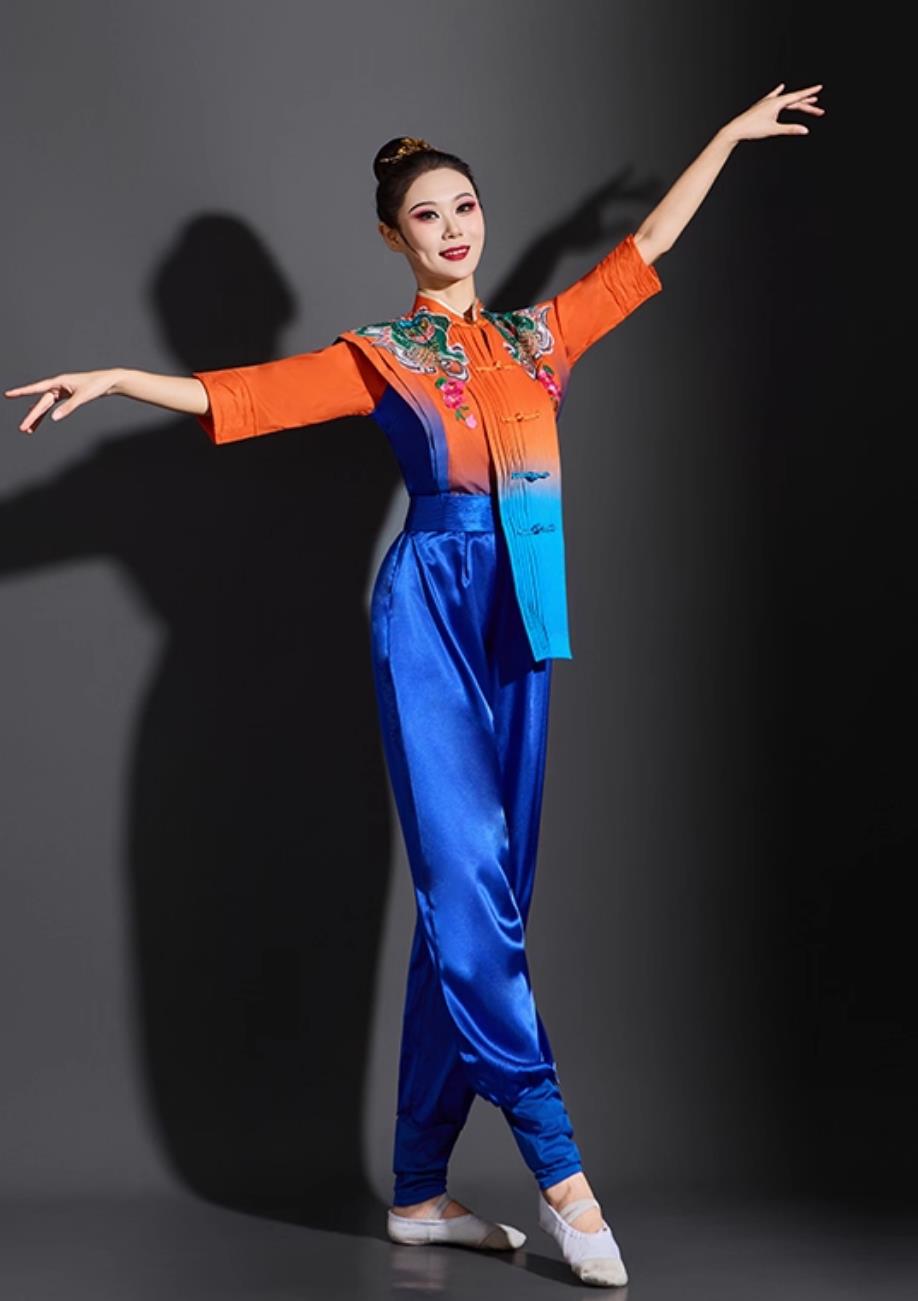 Chinese Yangko Dance Costume Women New Farmer Harvest Festival Straw Hat Dance Performance Outfit