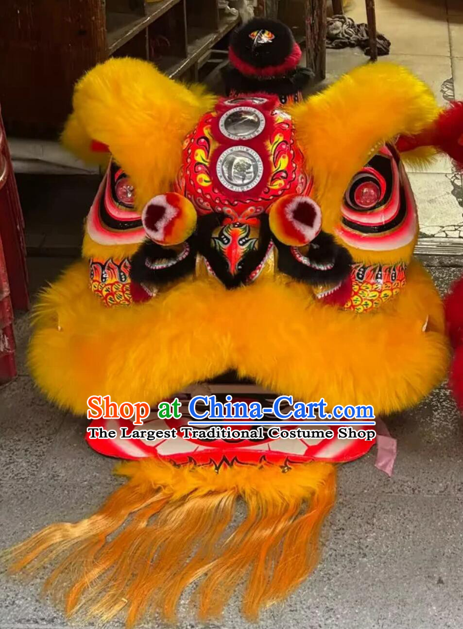Hand Painted Lion Dance Head Traditional Chinese Festival Lion Dance Prop New Year Golden Fur Dancing Lion Costume Complete Set