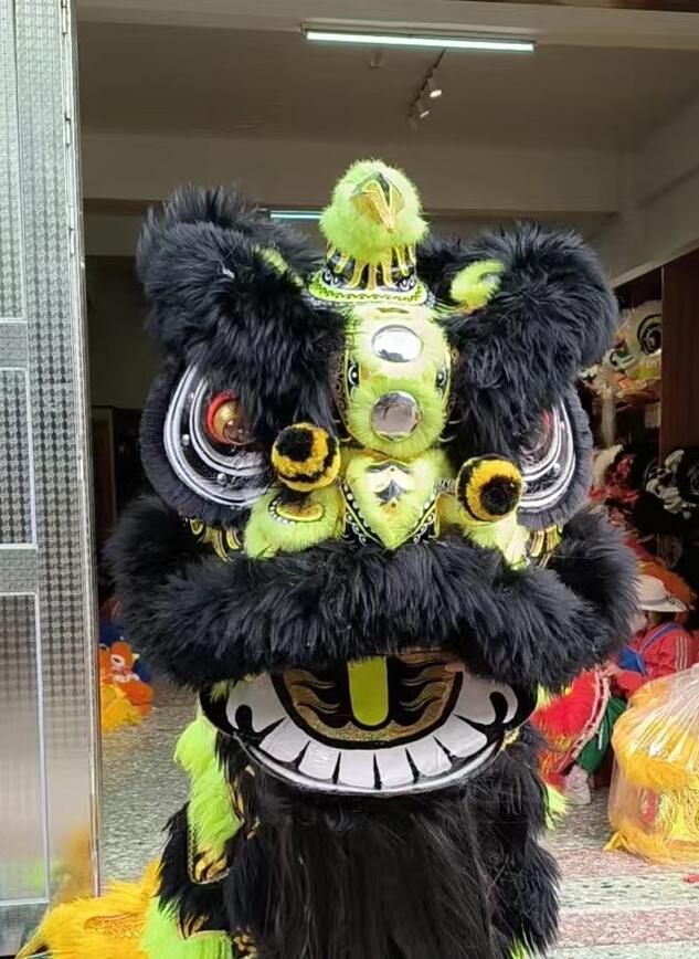 Black Wool Chinese Dancing Lion Head Traditional Celebration Lion Dance Costumes Complete Set