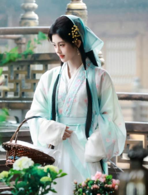 Ju Jingyi Tea Picking Girl Hanfu Dress Green Ancient Chinese Costume Traditional Clothing