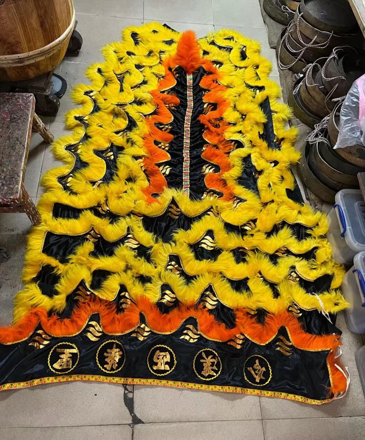 Handmade Tiger Spot Lion Dance Costume Chinese Dancing Lion Tail and Pants Set