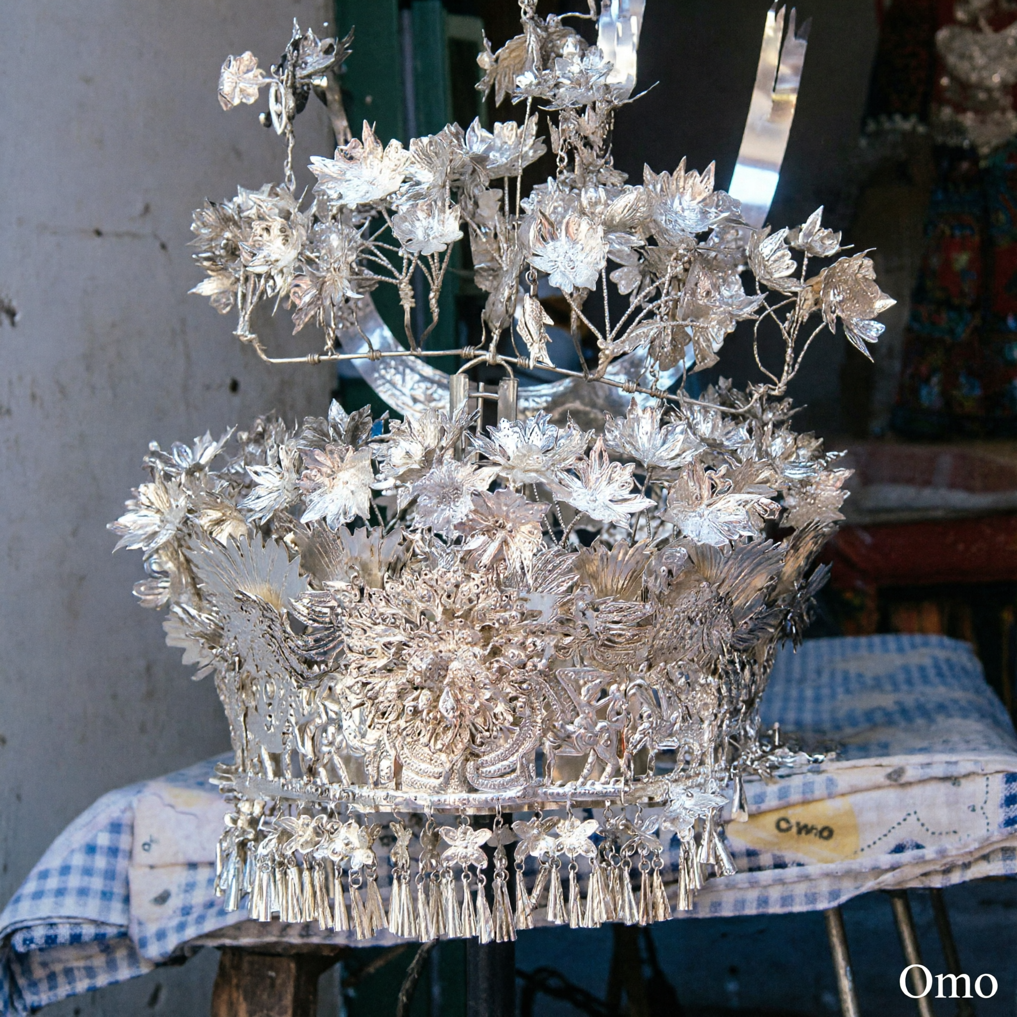 Exquisite Traditional Miao Silver Headdress Chinese Ethnic Wedding Crown Hmong Headpiece for Women Dance - Asian Costume