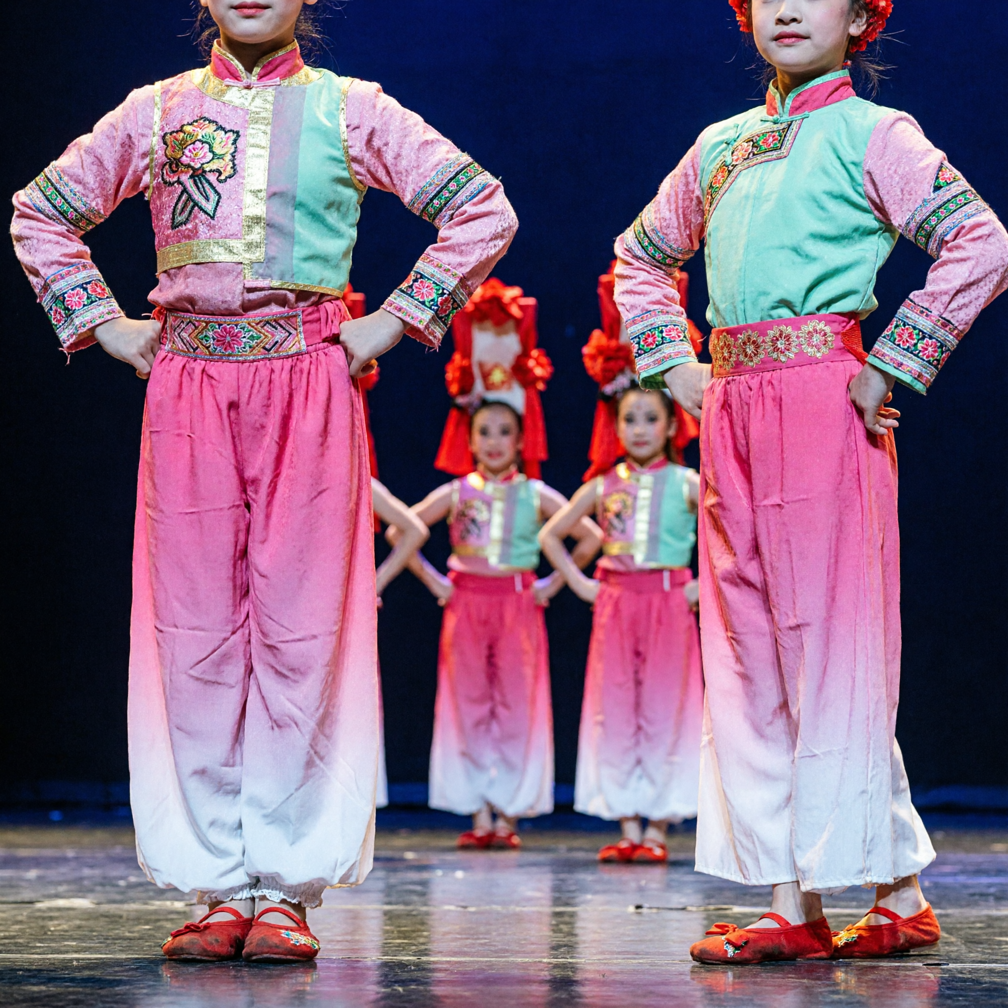 Traditional Chinese Ethnic Dance Costume for Girls Stage Performance with Red Floral Headdress and Gradient Pants - Asian Costume