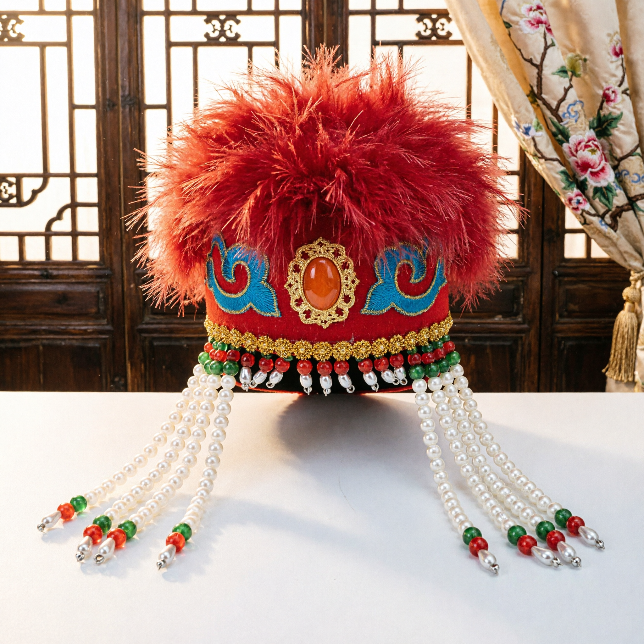 Cappello in Pelliccia Rossa Stile Mongolo Tradizionale Cinese con Nappe di Perle per Donne, Costume per Danza Popolare - Asian Costume