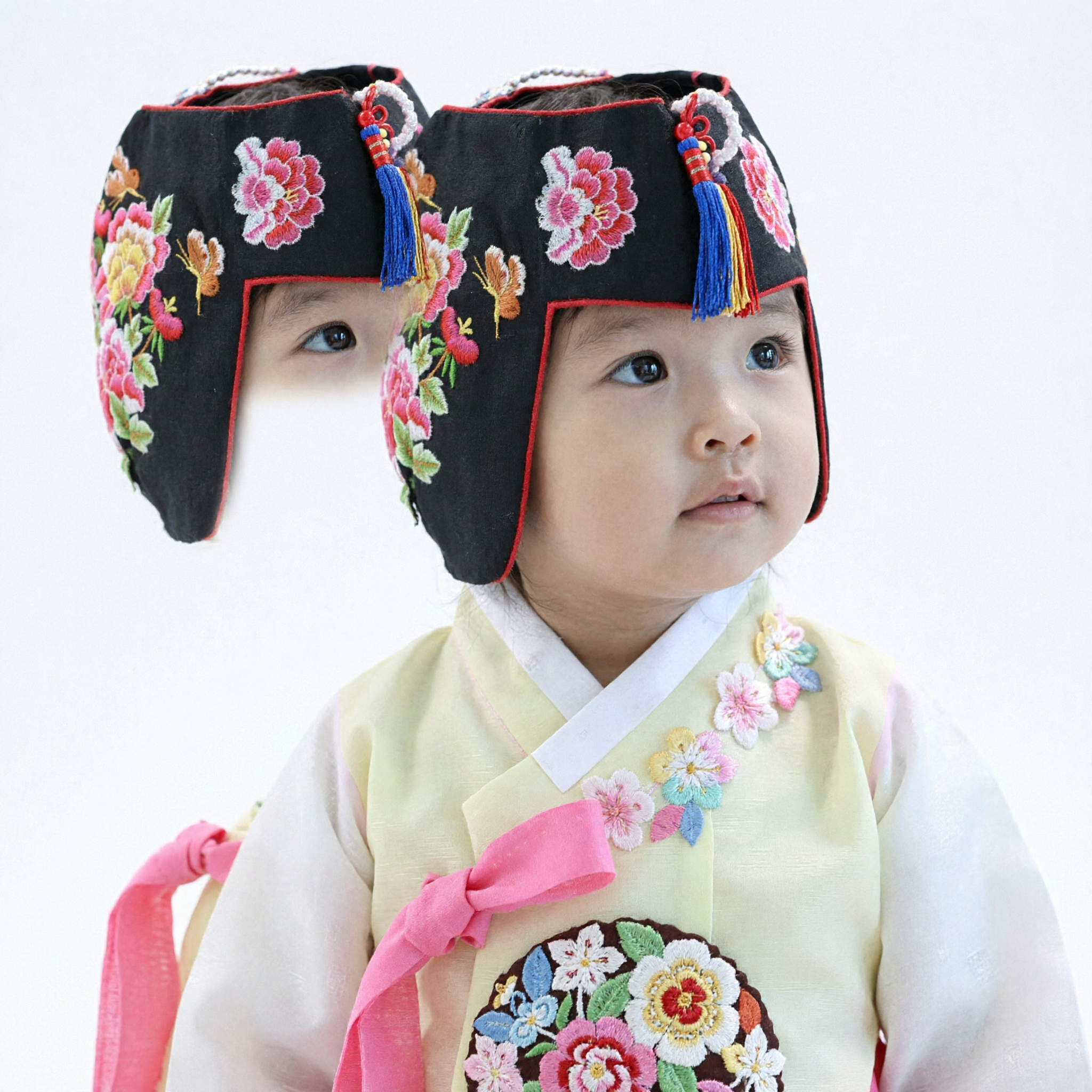 Cappello Hanbok tradizionale coreano per neonati, berretto nero ricamato floreale per costume per celebrazione del primo compleanno Doljanchi - Asian Costume