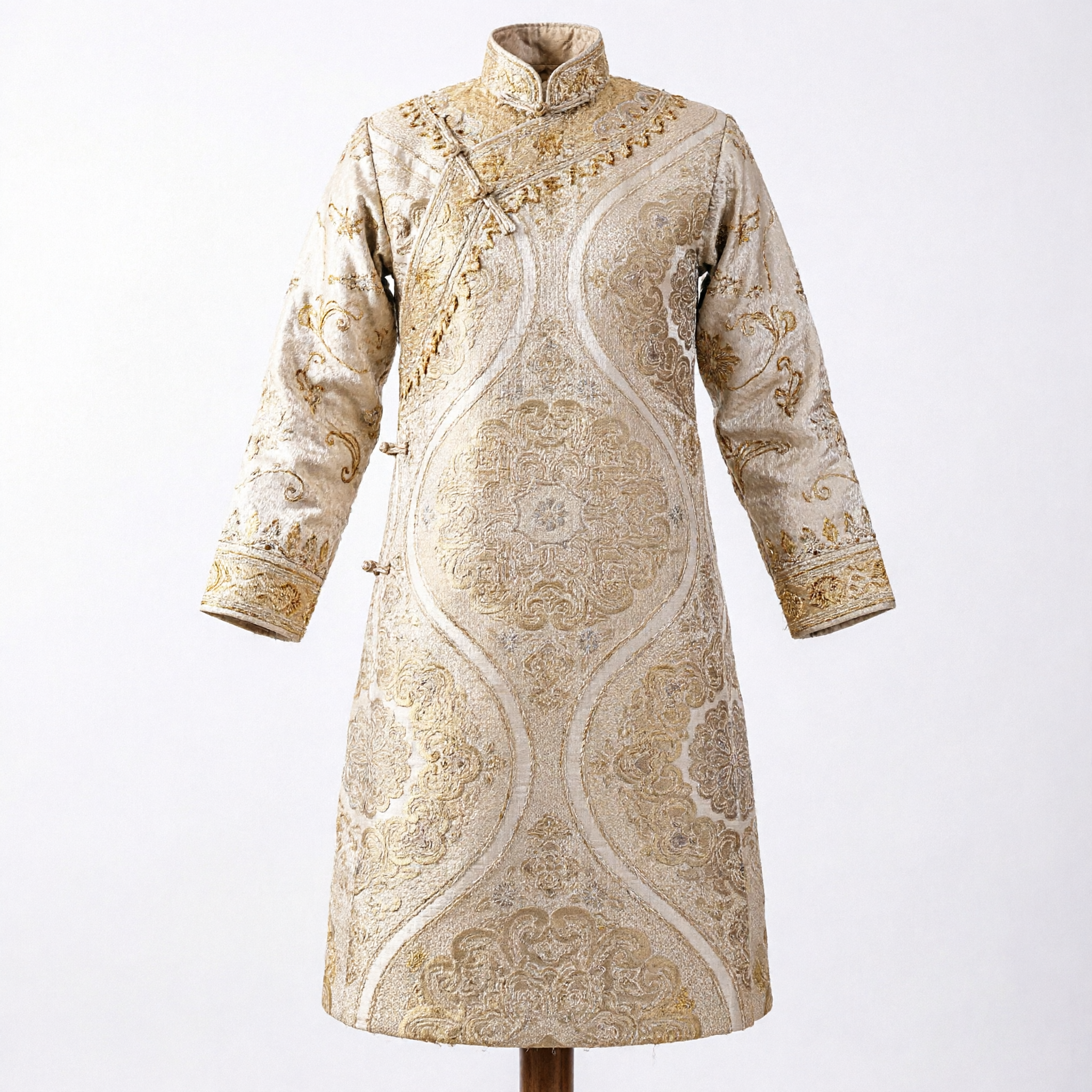 고전 꽃 패턴의 중국 전통 금색 비단 브로케이드 원단 롤, 한푸, 치파오, 탕수이트 제작용 - Asian Costume