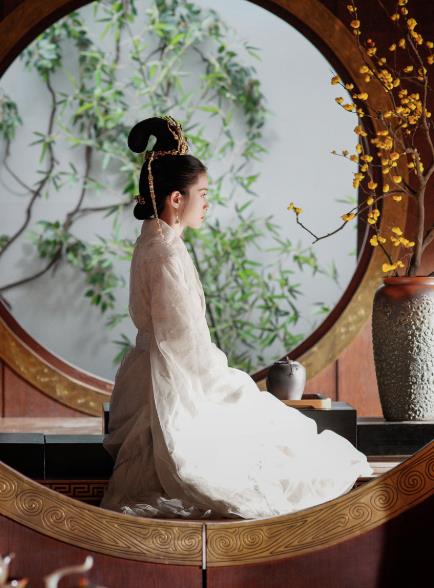 Chinese Ancient Princess Drama Princess Silver Rong Le Historical Costume and Headpiece for Women
